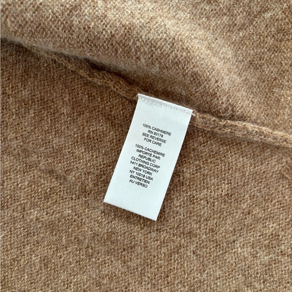 Pure Cashmere Cardigan - Picture 5 of 6